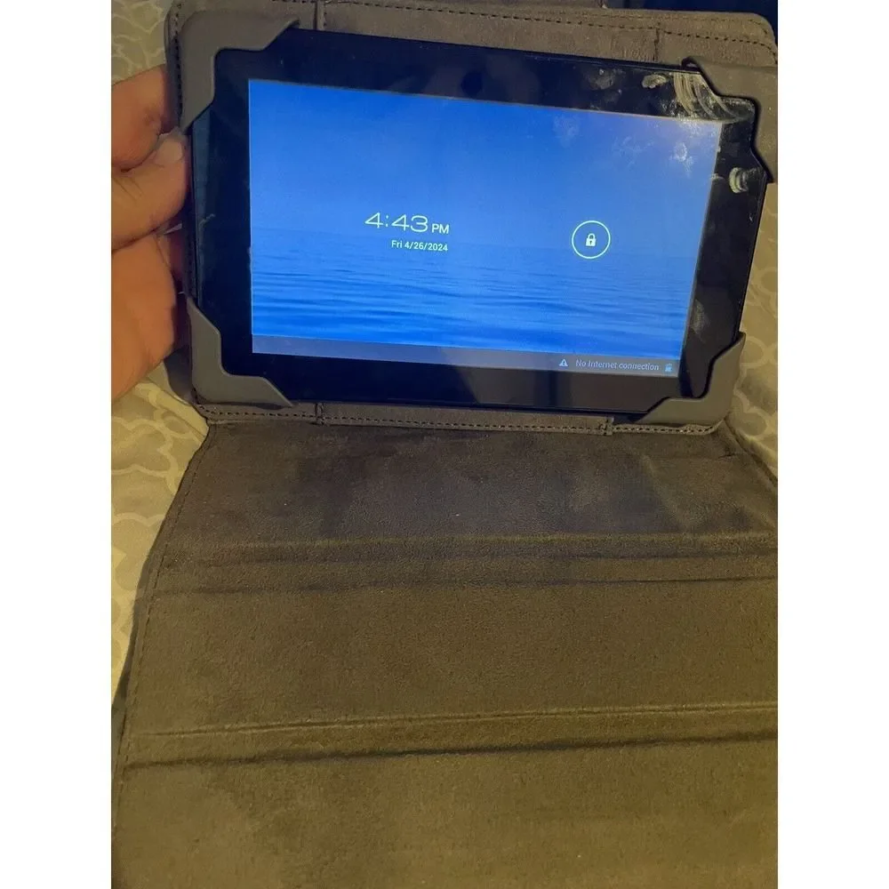 Nextbook Tablet Next7p12-8g With Purple Case-(Tested Works)